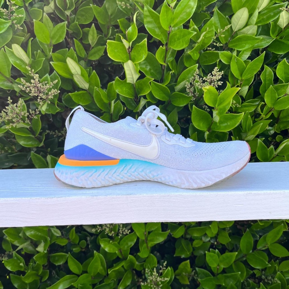 Nike Free RN Flyknit in white